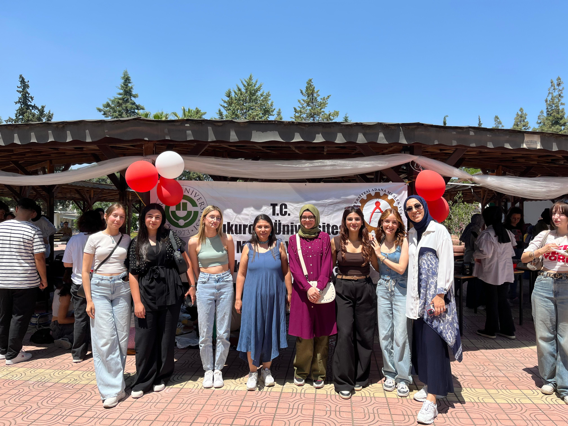 Meslek Yüksekokulumuzda Kermes Etkinliği Düzenlendi